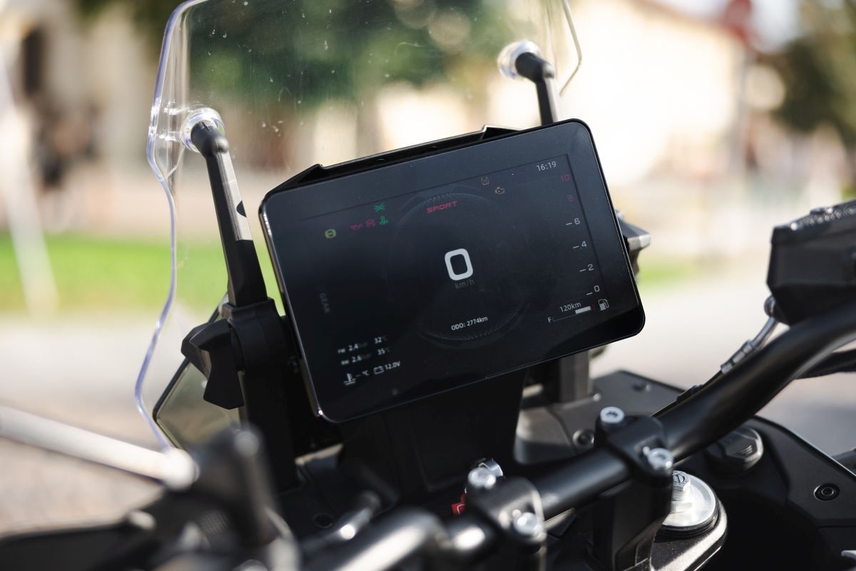 DueruoteTG #200 - CFMoto 800MT Explore: perché sì (e perché no)